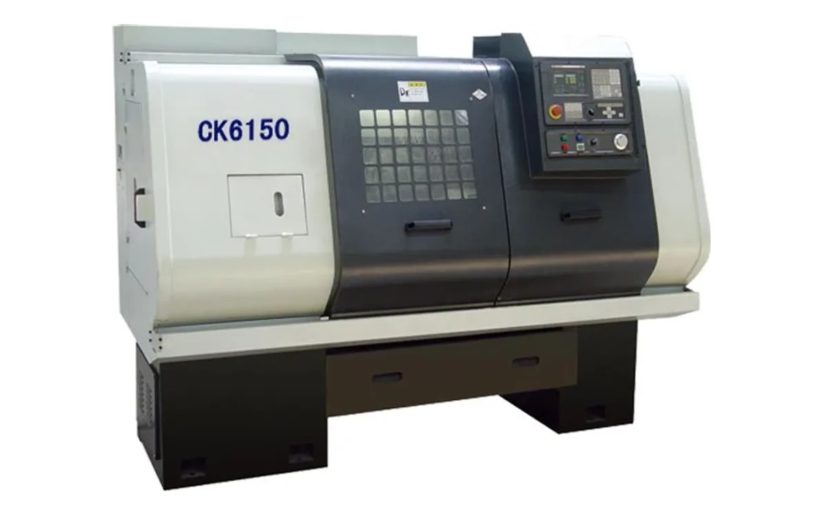 CK6150 - Medium Heavy-Duty Flat Bed CNC Lathe with Large Ø82mm Spindle Bore